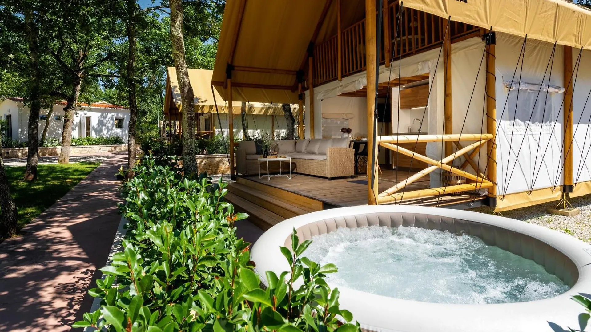 Banki Green Istrian Village - Holiday Homes & Glamping Tents