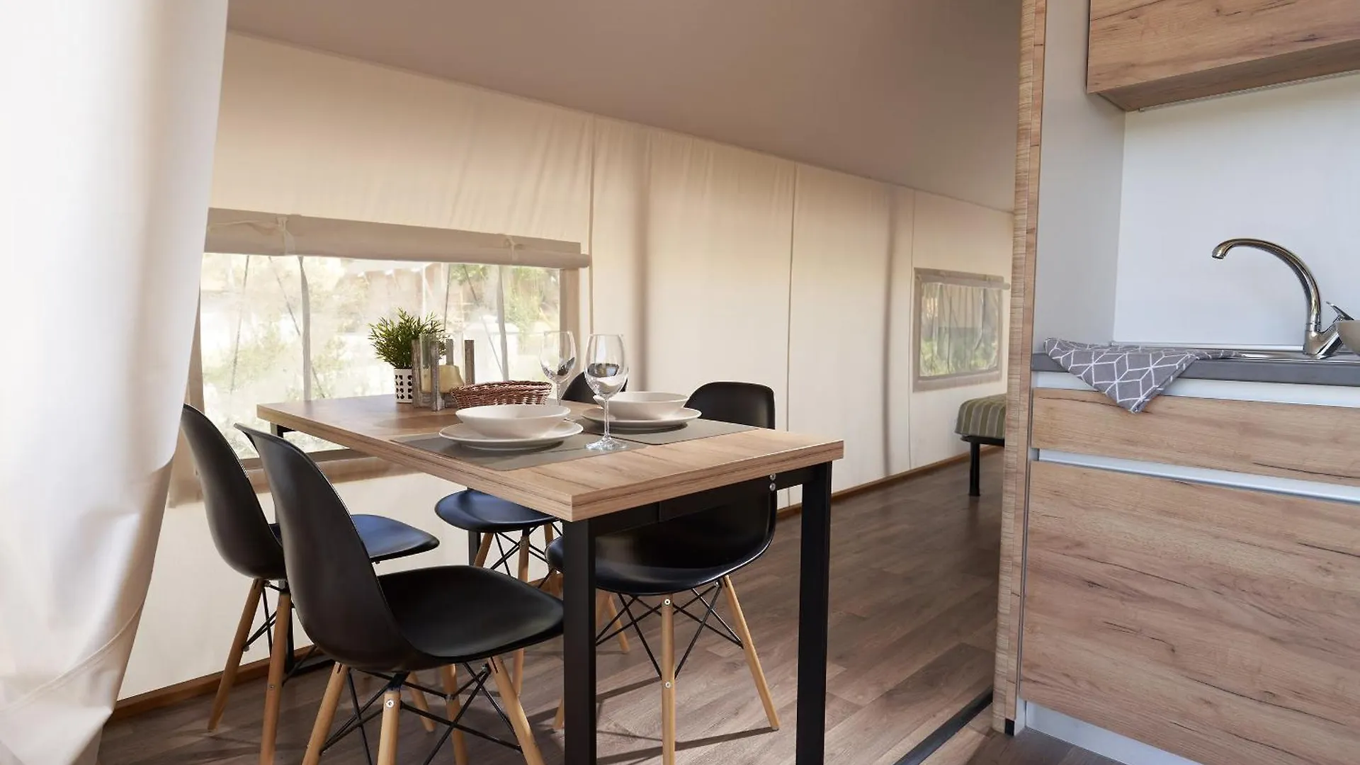 Banki Green Istrian Village - Holiday Homes & Glamping Tents 0*, Basici
